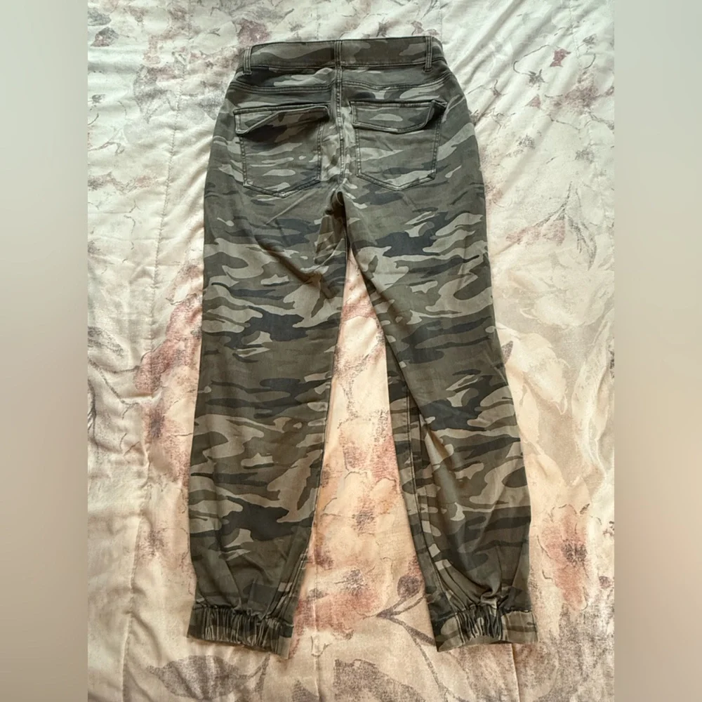 Express Cargo Pants - Picture 6 of 7